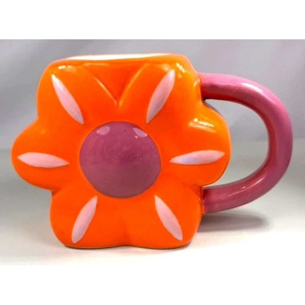 Room‎ Essentials Flower Mug 2024 Target Ceramic Orange Pink Retro Mod Floral Cup